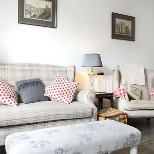 5 Star Beautiful & Vintage, Spacious In Chic Location! Edinburgh